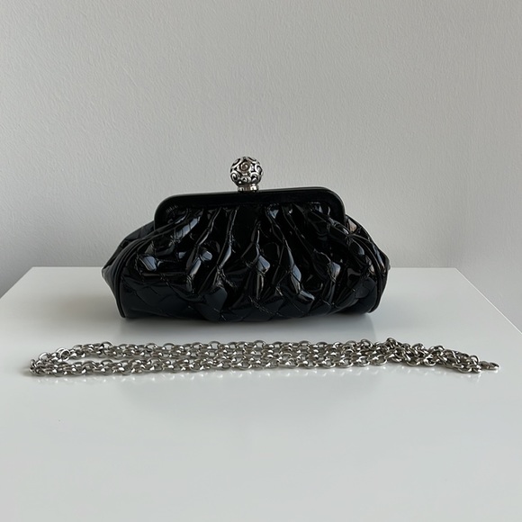 Brighton Patent Embossed Purse with removable chain. - Picture 9 of 16